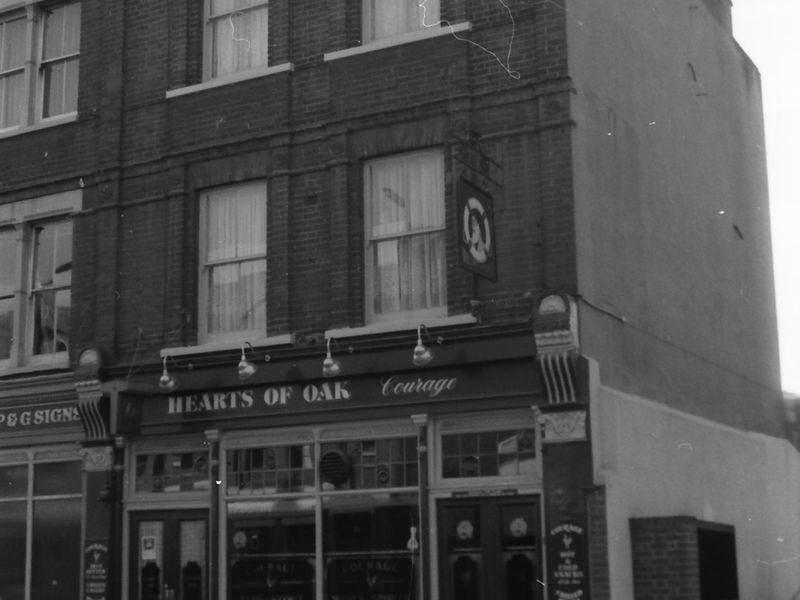 E1-Hearts Of Oak taken Oct 1988.jpg. (Pub, External, Key). Published on 28-12-2017