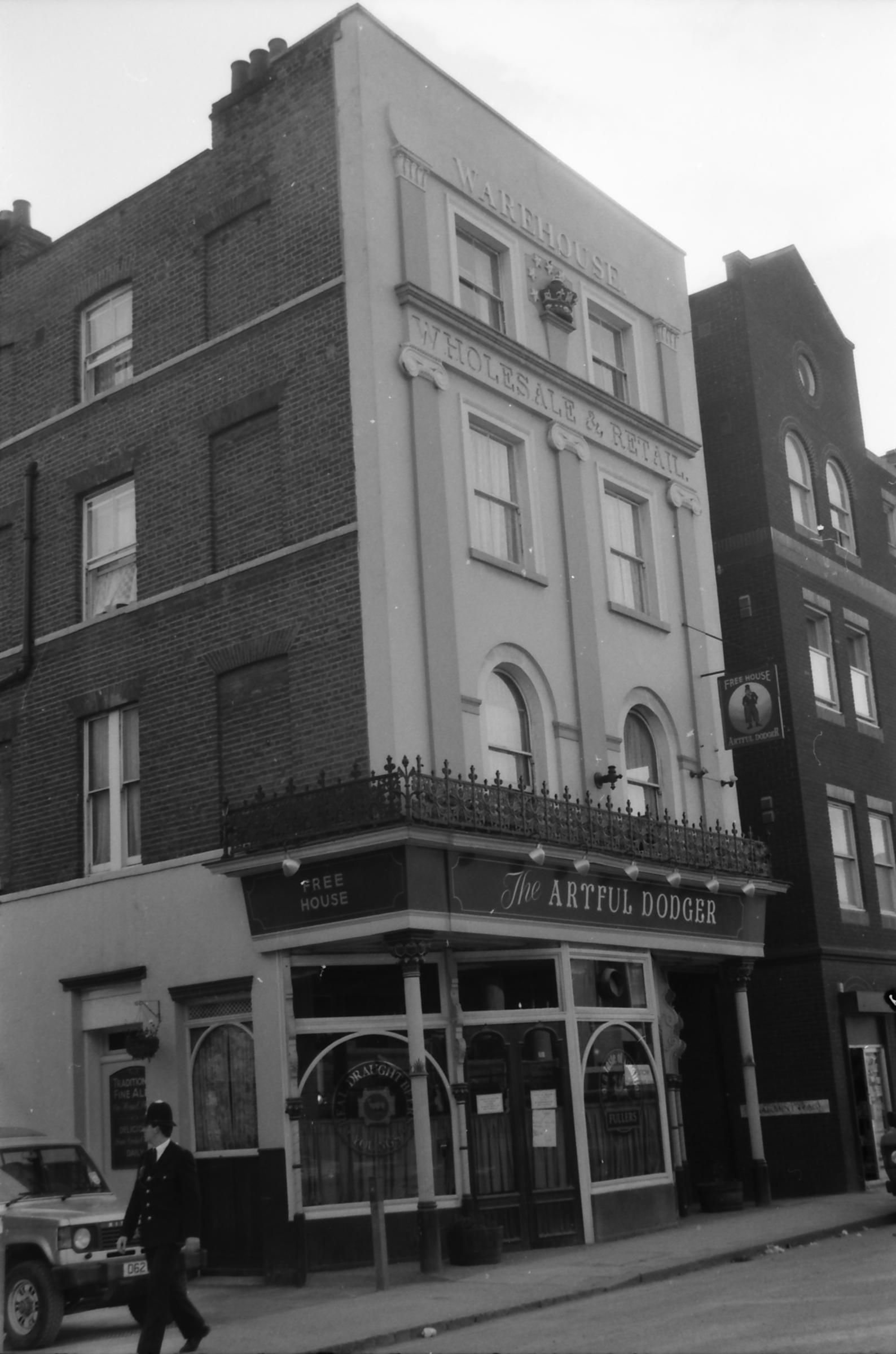 Artful Dodger London E1 taken in 1988. (Pub, External). Published on 27-12-2017
