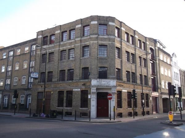 Dock & Co E1 taken April 2014. (Pub, External, Key). Published on 30-04-2014