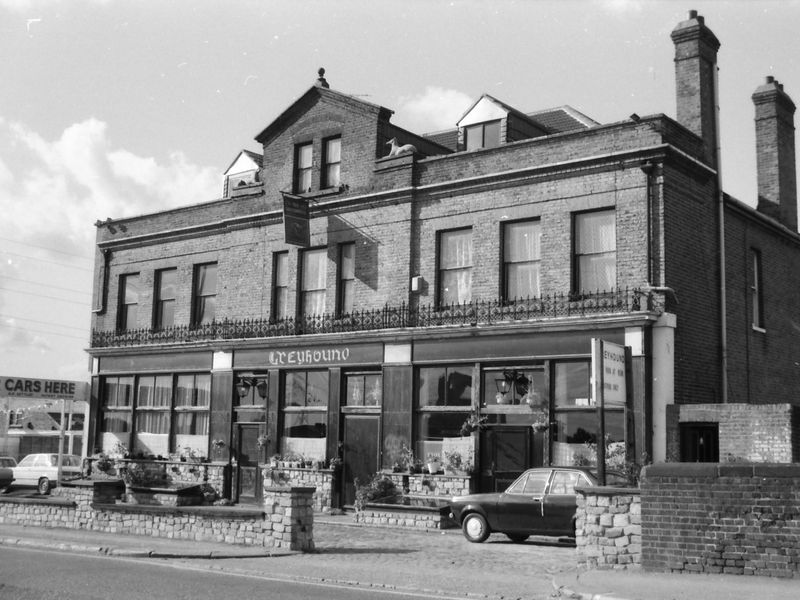 Greyhound London E10 taken in Oct 1988.. (Pub, External, Key). Published on 20-09-2018 