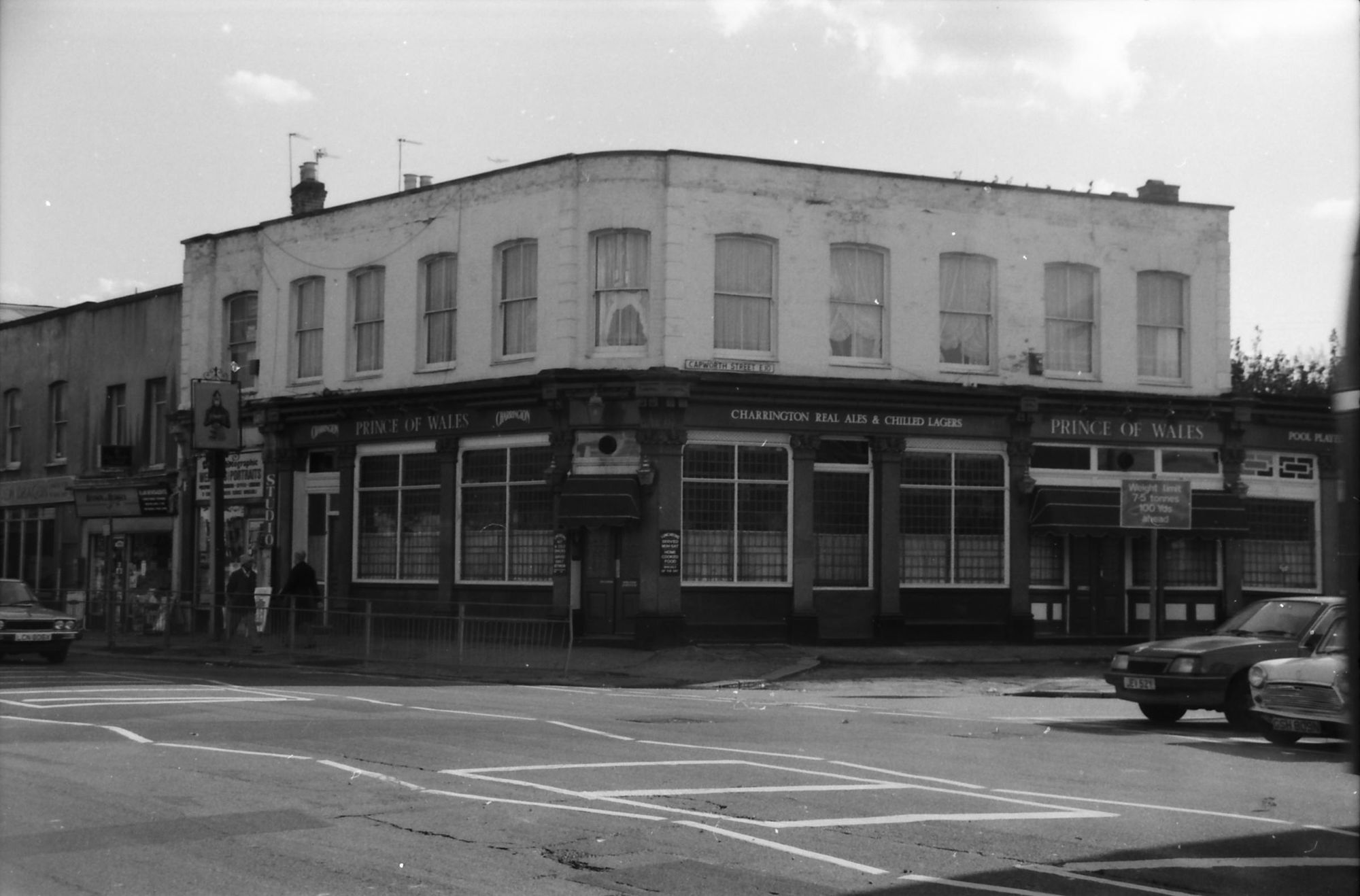 Prince of Wales London E10 taken in Oct 1988.. (Pub, External). Published on 20-09-2018