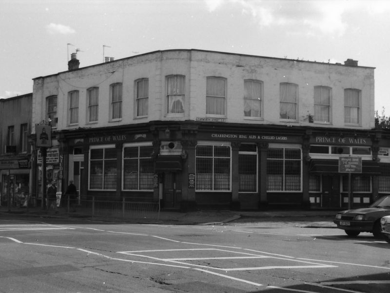 Prince of Wales London E10 taken in Oct 1988.. (Pub, External). Published on 20-09-2018