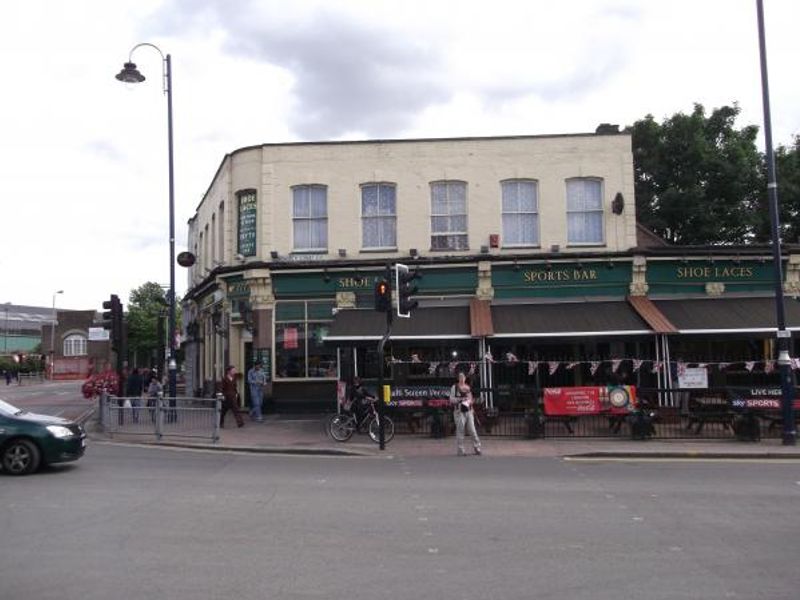 Shoelaces London E10. (Pub, External). Published on 02-11-2013