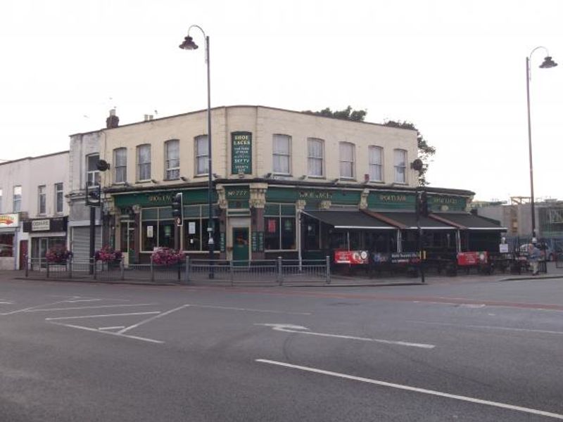 Shoelaces London E10 taken Aug 2012. (Pub, External). Published on 21-11-2013