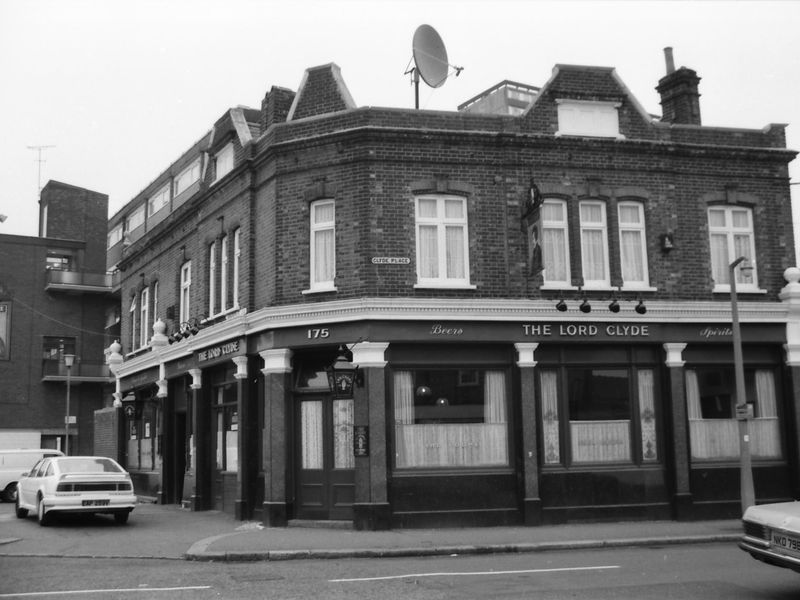 Lord Clyde London E10 taken 17 Sept 1988.. (Pub, External, Key). Published on 20-09-2018