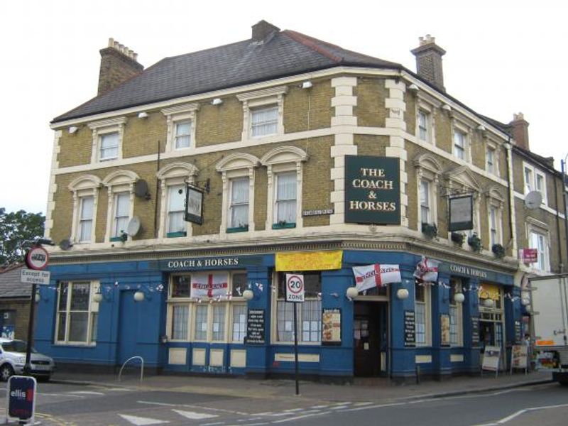 Coach & Horses London E10. (Pub, External). Published on 01-11-2013 