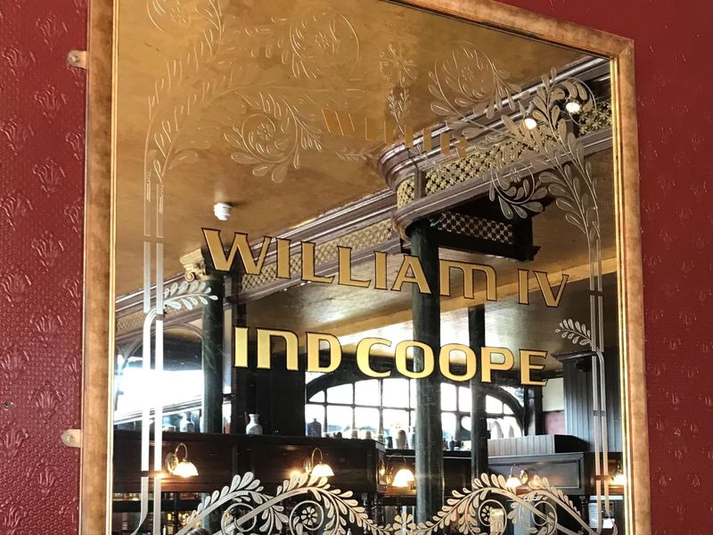 William IV pub mirror. (Pub). Published on 21-06-2023