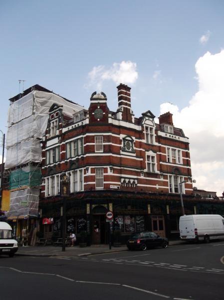 William IV London E10 taken Aug 2012. (Pub, External). Published on 21-11-2013