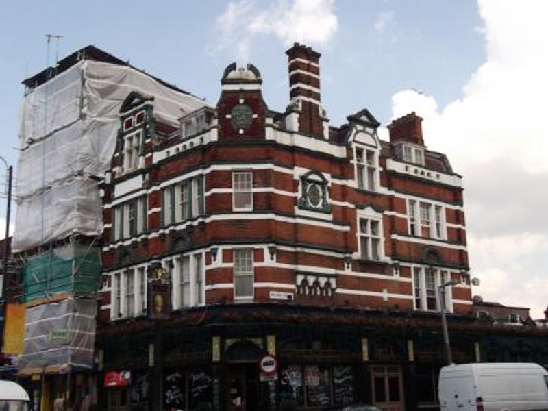 William IV London E10 taken Aug 2012. (Pub, External). Published on 21-11-2013