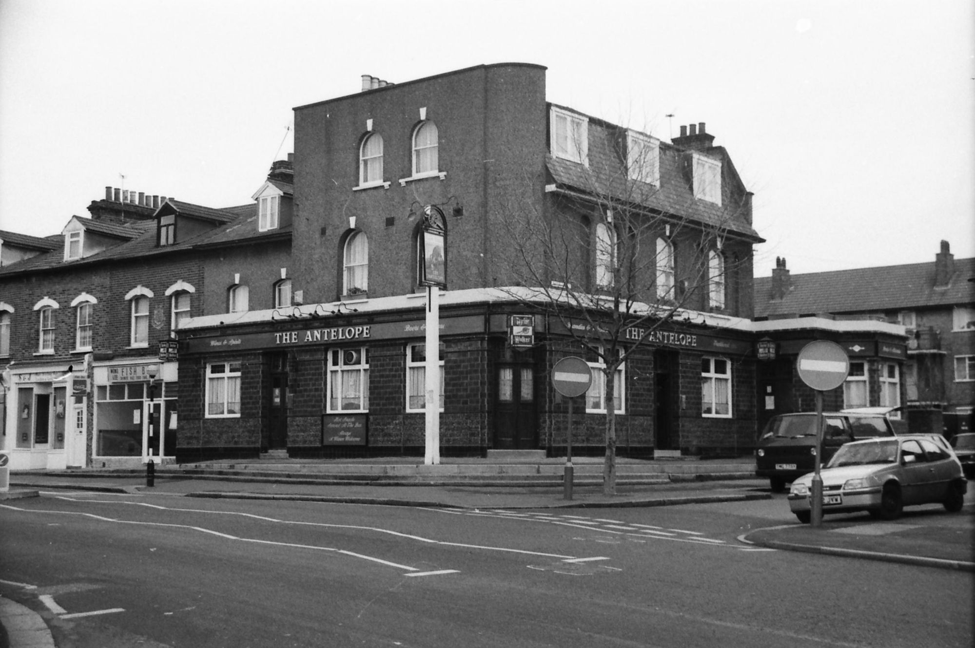 E10-Antelope taken Feb 1989.jpg. (Pub, External). Published on 20-09-2018