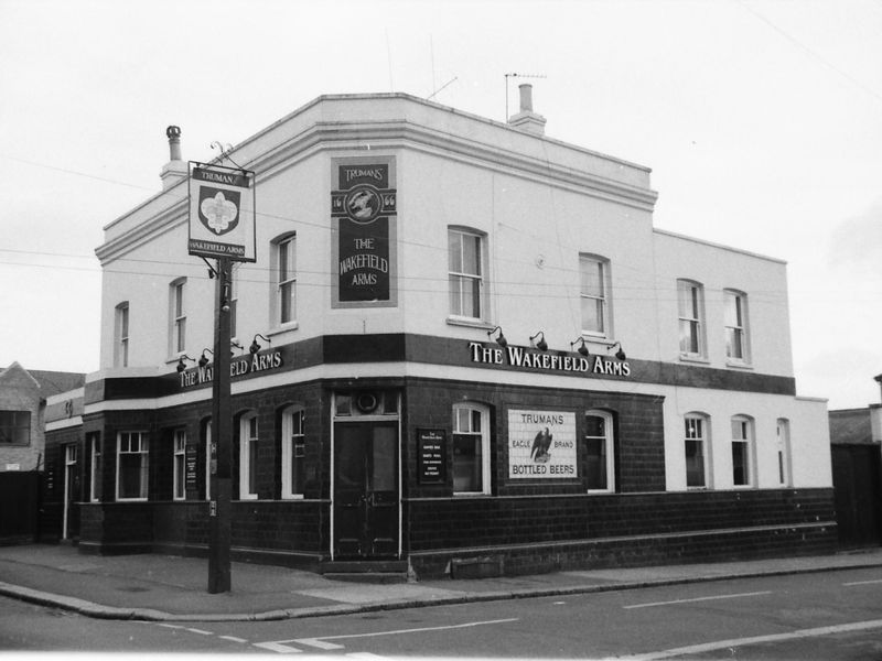 Wakefield Arms London E10 taken in Feb 1989.. (Pub, External, Key). Published on 20-09-2018