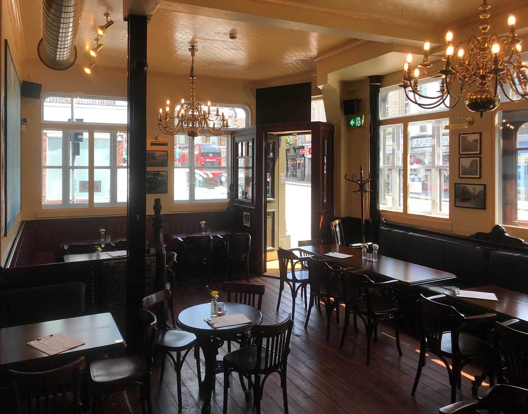 European London E10 -20250615. (Pub, Bar). Published on 14-07-2025