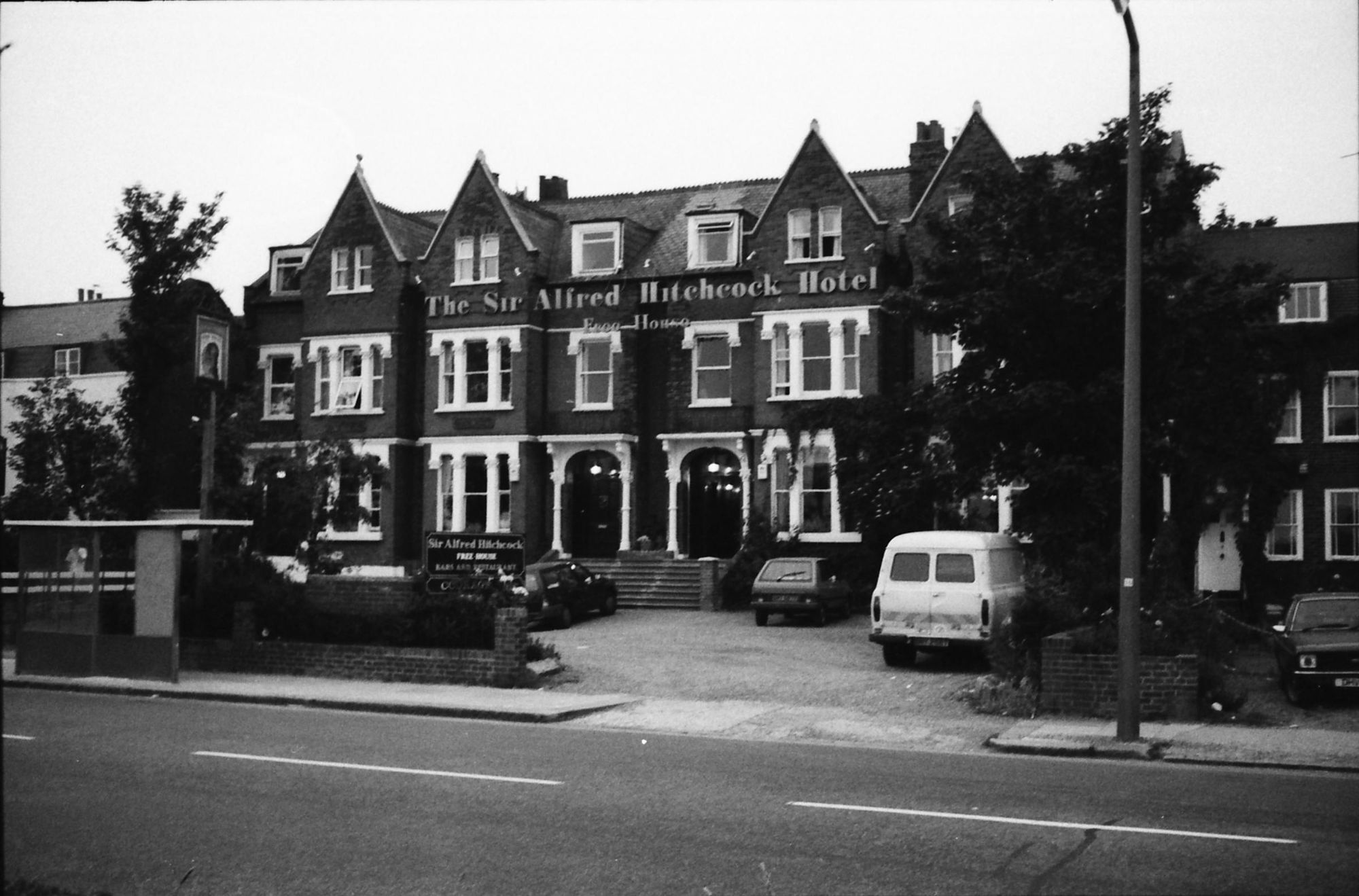 Sir Alfred Hitchcock London E11 taken in 1987. (Pub, External). Published on 06-10-2018