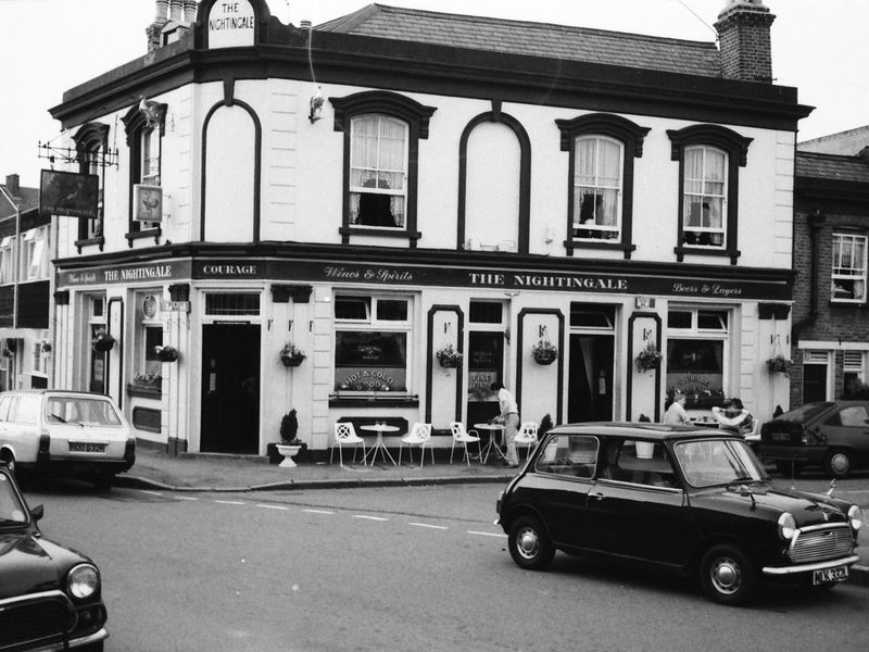 Nightingale London E11 taken in 1987. (Pub, External). Published on 06-10-2018