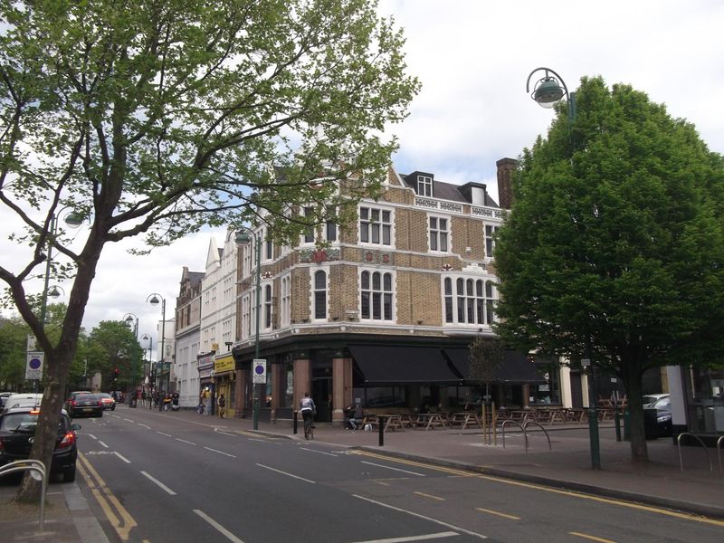 Red Lion London E11 taken 201704/17.. (Pub, External). Published on 11-03-2019 