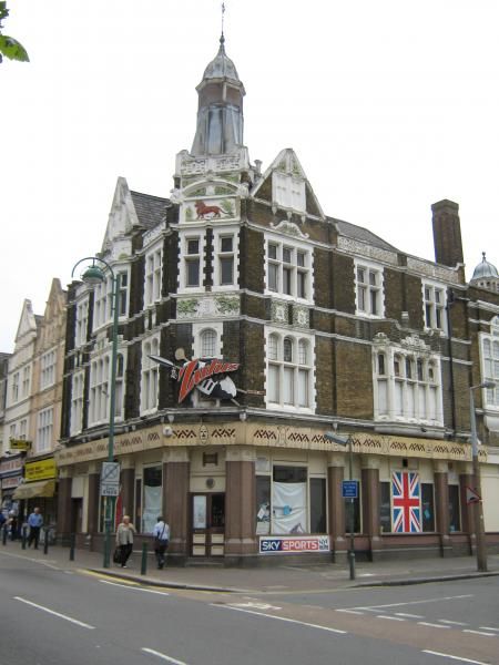 Red Lion London E11. (Pub, External). Published on 22-11-2013