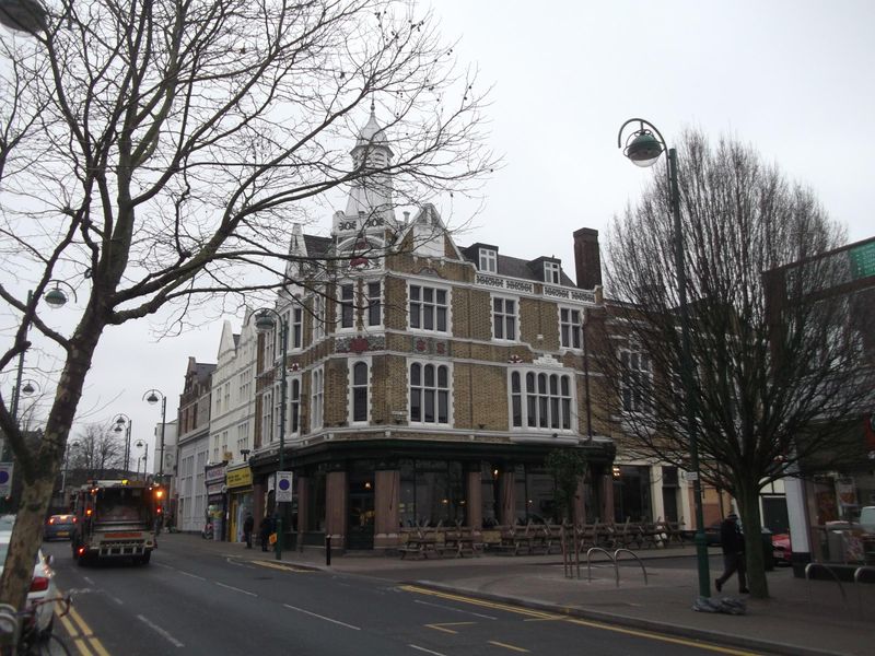 RedLion E11 20180108.. (Pub, External). Published on 04-08-2018 