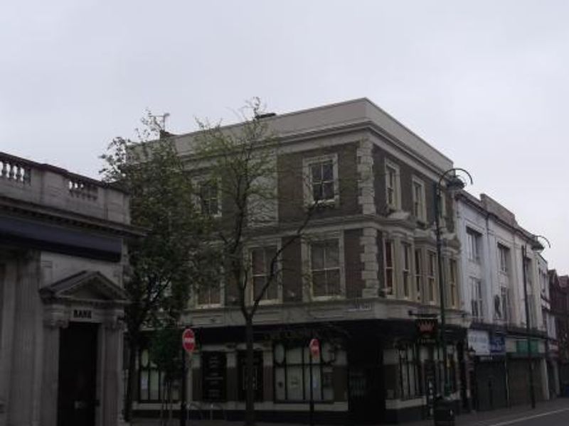 Crown London E11. (Pub, External). Published on 03-11-2013