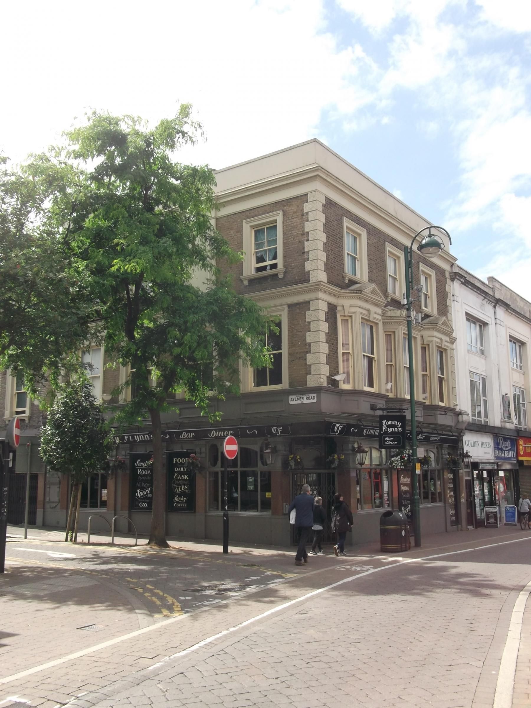 Crown-Tommy Flynns London E11 taken July 2016. (Pub). Published on 08-02-2017