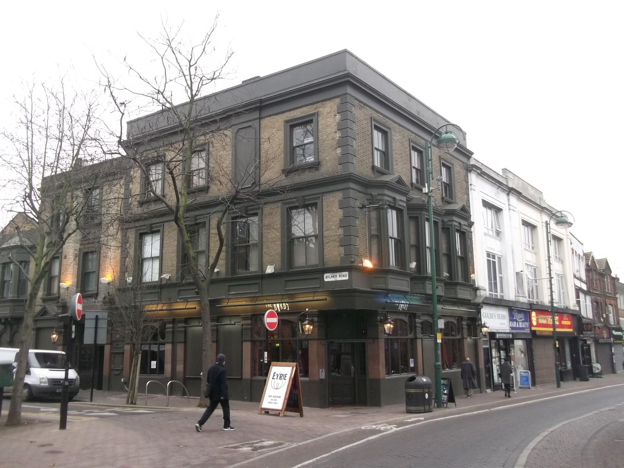 Birds E11 taken 8 Jan 2018. (Pub, External). Published on 04-08-2018