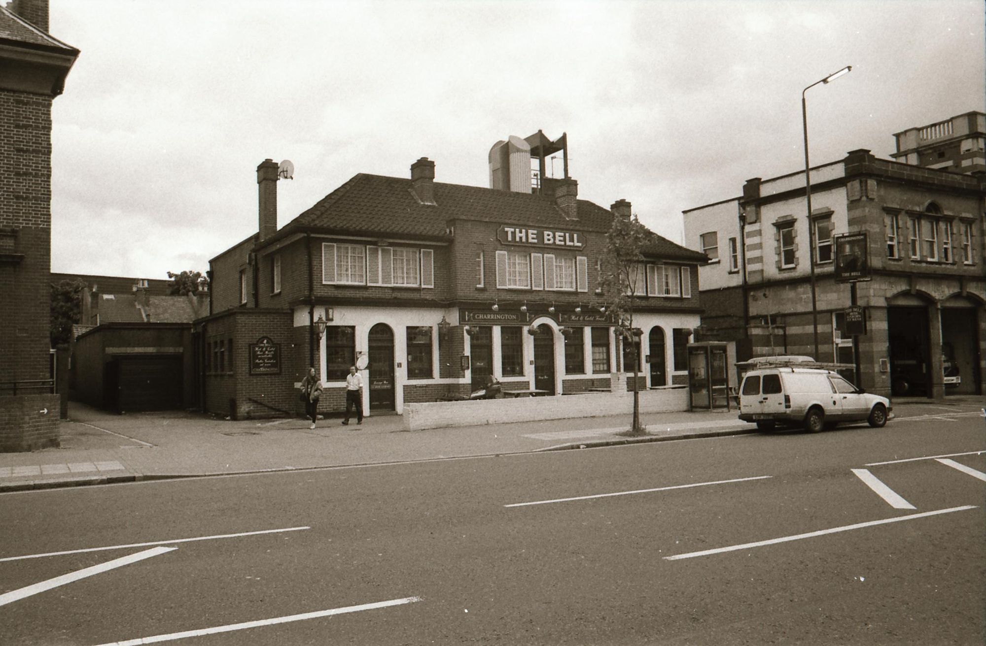 Bell in London E11 taken in May 1994. (Pub, External). Published on 06-10-2018