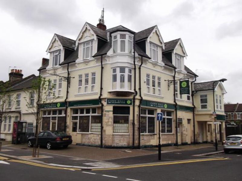 Colegrave Arms London E11. (Pub, External). Published on 03-11-2013
