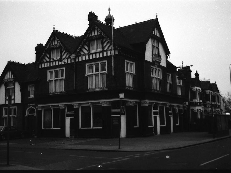 Lord Rookwood London E11 taken in 1986. (Pub, External). Published on 06-10-2018 