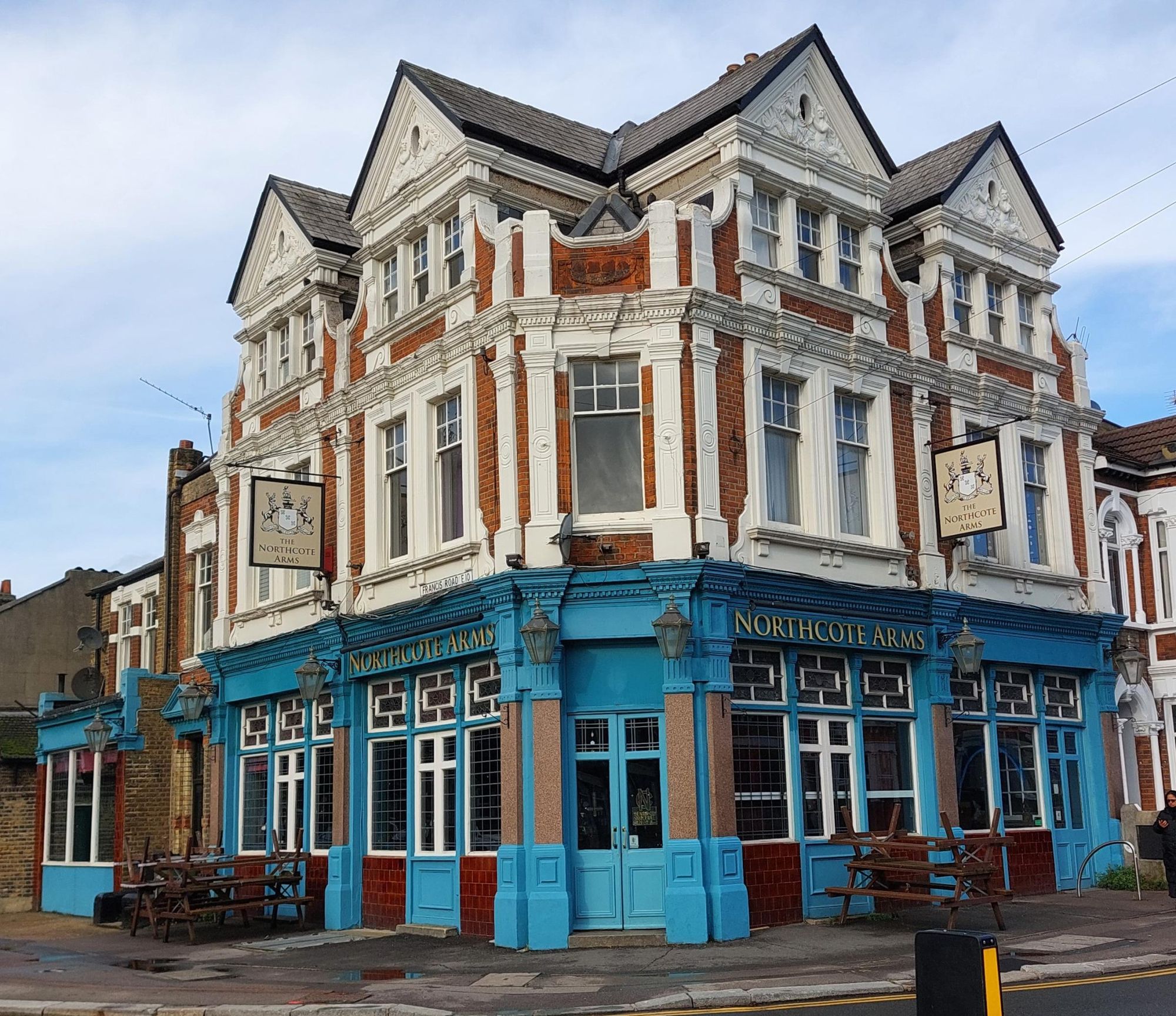 E11-NorthcoteArms20231028.jpg. (Pub, External). Published on 17-12-2023