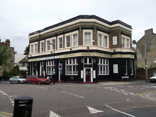 Birkbeck Tavern  London E11. (Pub, External). Published on 03-11-2013