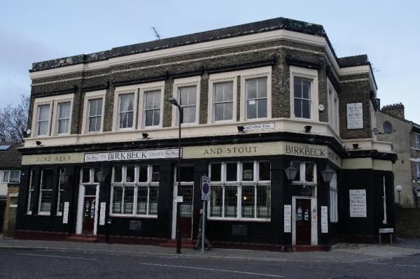 Birkbeck Tavern  London E11. (Pub, External). Published on 03-11-2013