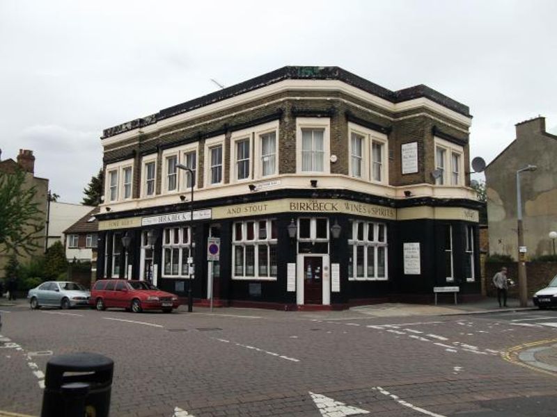 Birkbeck Tavern  London E11 taken May 2012. (Pub, External). Published on 21-11-2013
