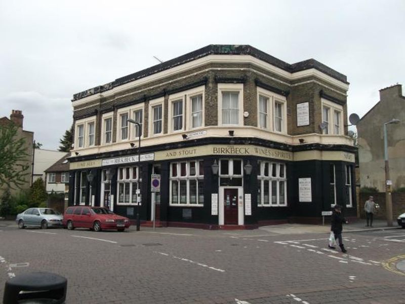Birkbeck Tavern  London E11 taken May 2012. (Pub, External). Published on 21-11-2013