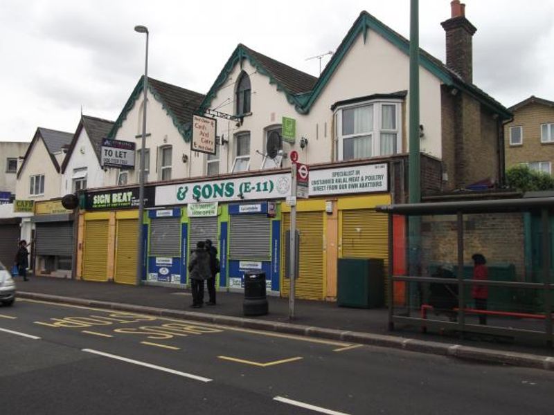 Halfway House-Croppy Acre London E11. (Pub, External). Published on 03-11-2013