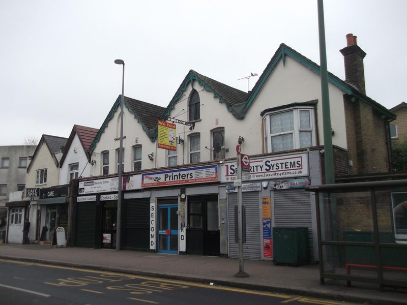 HalfwayHouse- E11 20180108.. (Pub, External). Published on 04-08-2018