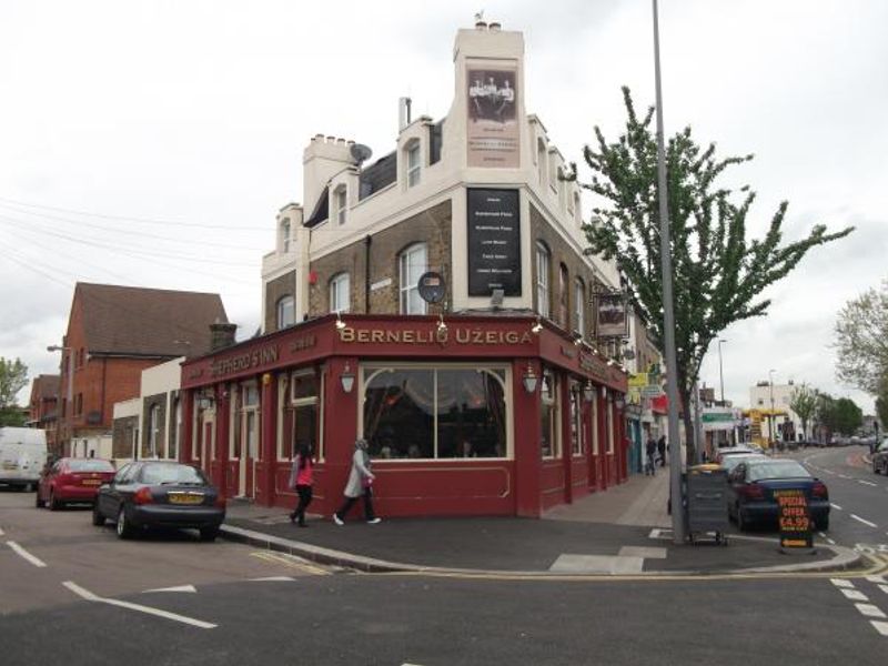 Cowley Arms-Shepherds Inn London E11. (Pub, External). Published on 03-11-2013