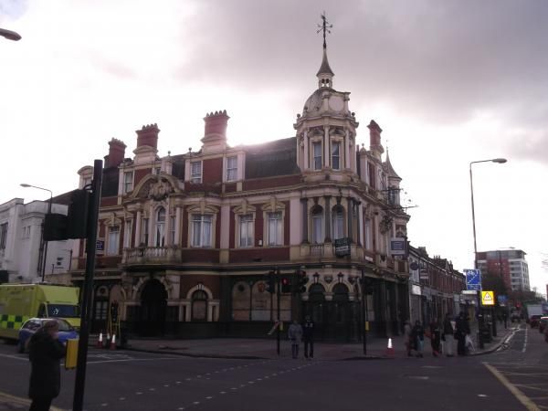 Earl of Essex London E12 Feb 2014. (Pub, External). Published on 06-04-2014