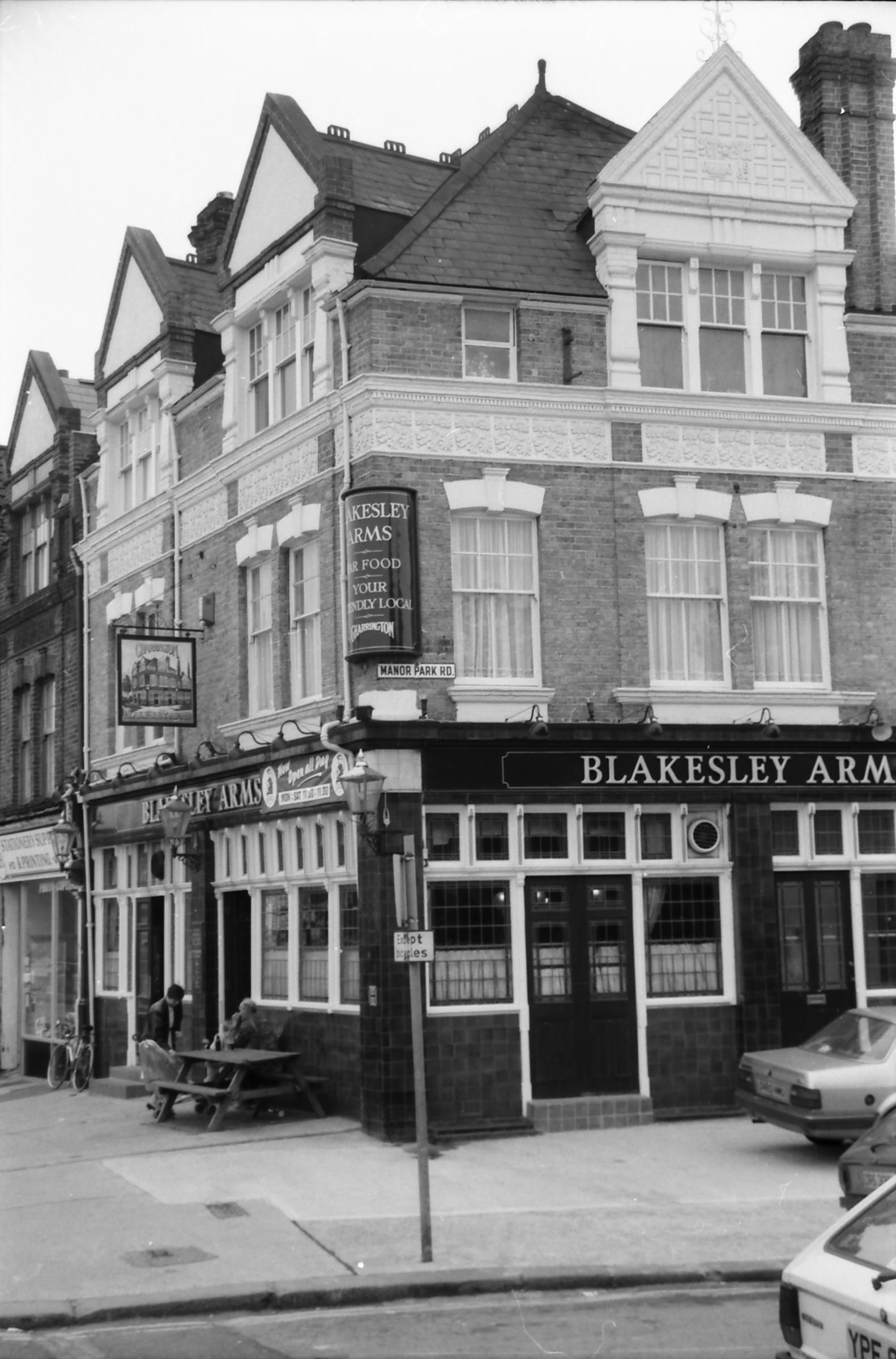 Blakesley Arms London E12 taken 17 Sept 1987.. (Pub, External). Published on 06-10-2018