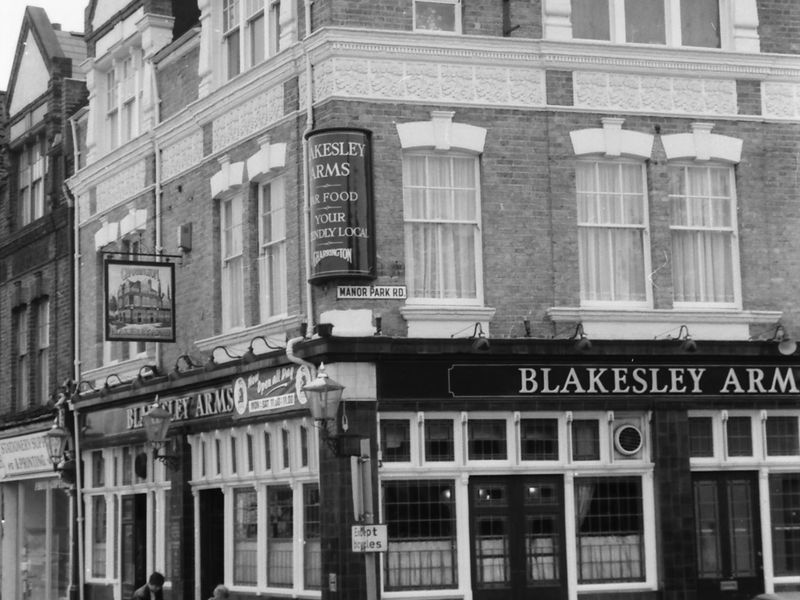 Blakesley Arms London E12 taken 17 Sept 1987.. (Pub, External). Published on 06-10-2018