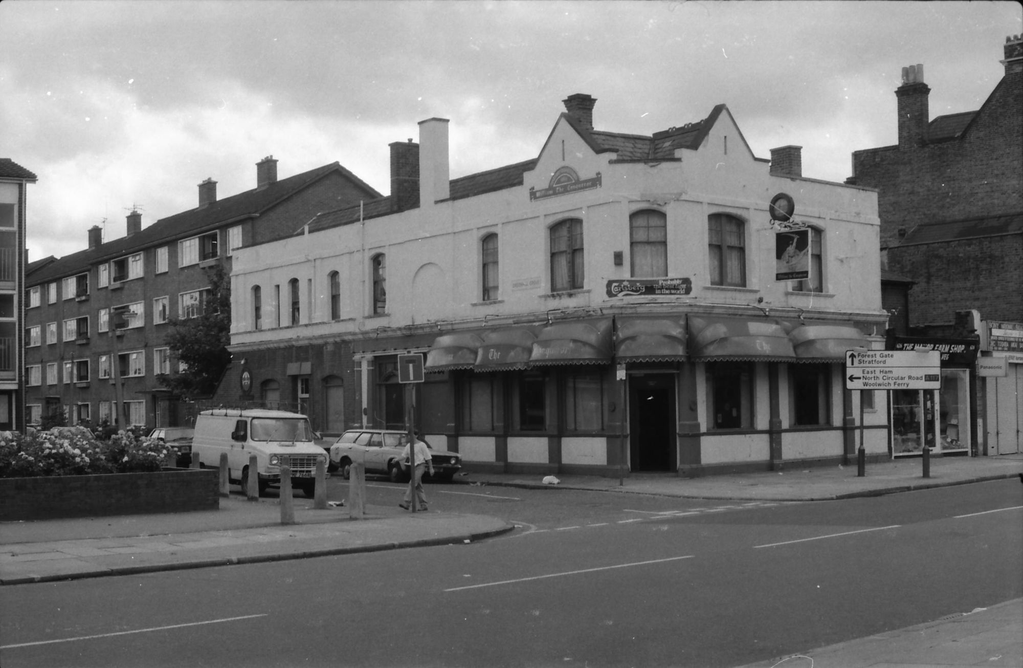 William the Conqueror London E12 taken in 1987.. (Pub, External). Published on 06-10-2018