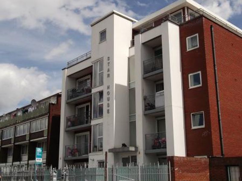 Star London E12 what it is now. (Pub, External). Published on 04-11-2013 