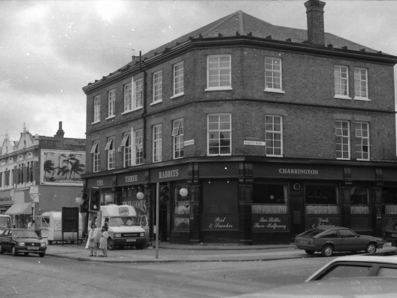Three Rabbits London E12 taken in 1987.. (Pub, External, Key). Published on 06-10-2018