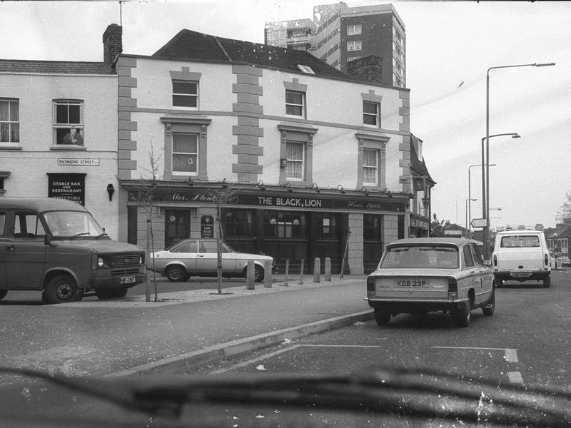 Black Lion London E13 taken in July 1985.. (Pub, External). Published on 06-10-2018