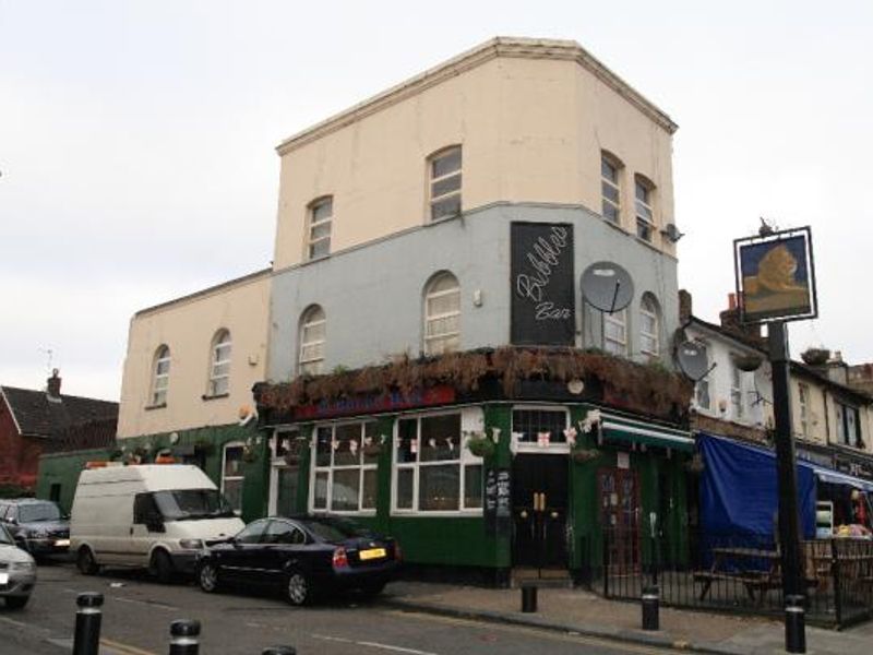 Golden Lion London E13. (Pub, External). Published on 05-11-2013