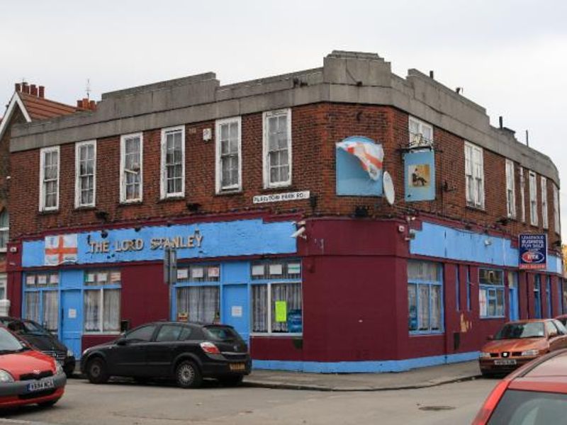 Lord Stanley London E13. (Pub, External). Published on 05-11-2013