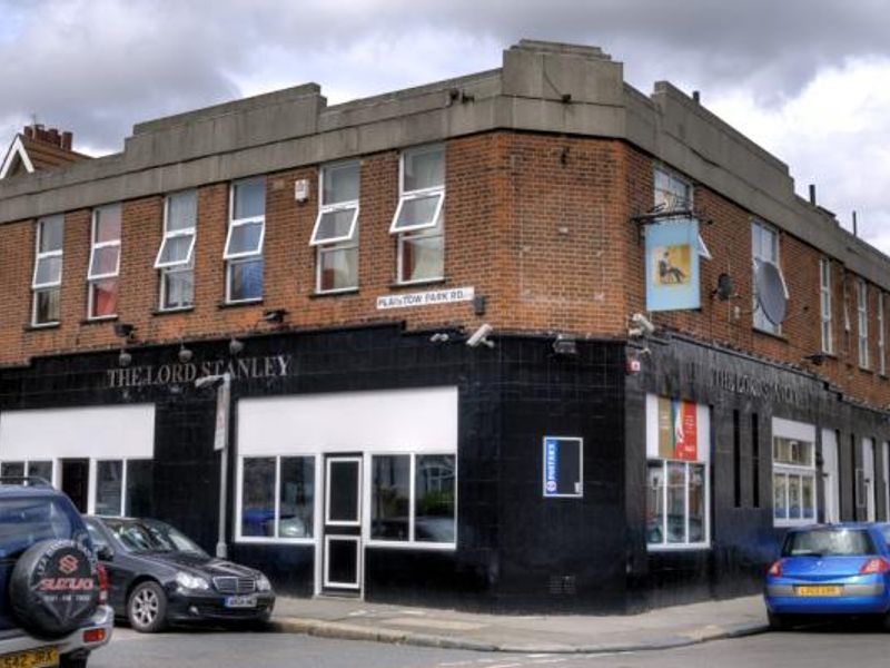 Lord Stanley London E13. (Pub, External). Published on 05-11-2013
