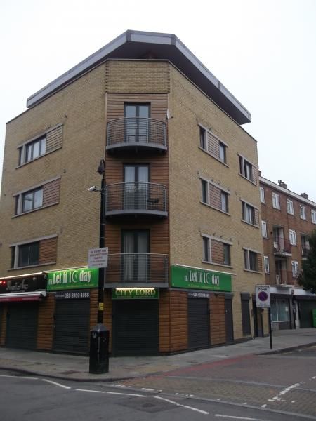 Crystal Tavern London E3. (Pub, External). Published on 27-10-2013