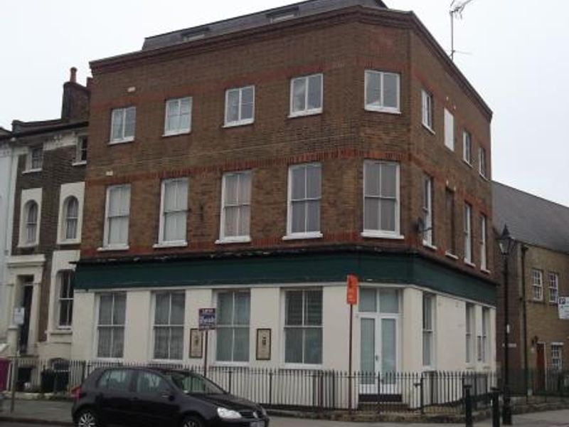Railway Tavern London E3. (Pub, External). Published on 27-10-2013 