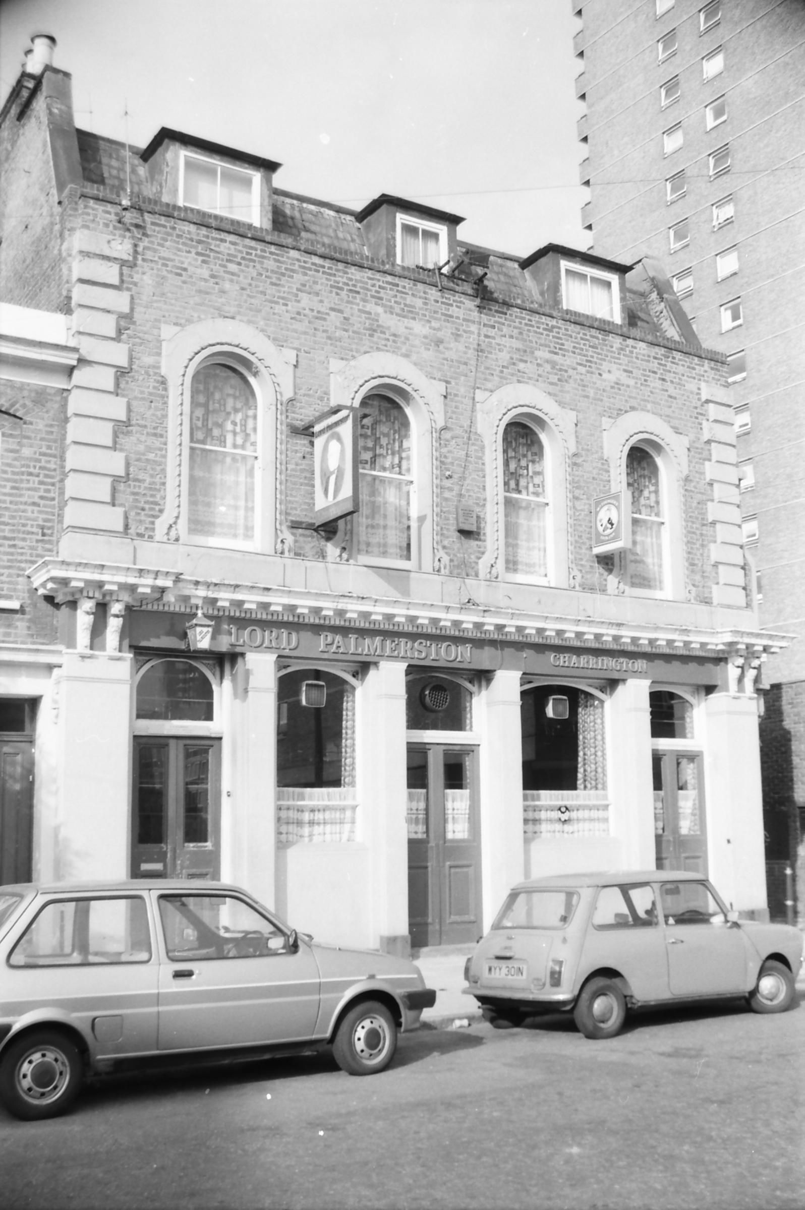 E3-Lord Palmerston taken 17 Sept 1988.. (Pub, External). Published on 28-03-2018