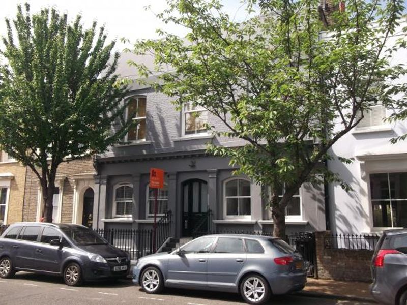 Unicorn London E3 taken May 2014. (Pub, External, Key). Published on 24-05-2014