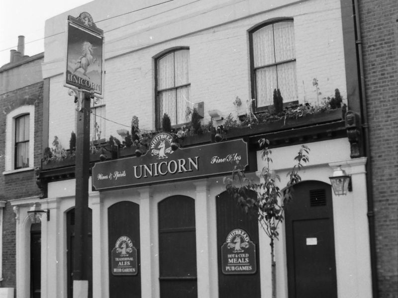 Unicorn London E3 taken in 1986. (Pub, External, Key). Published on 28-03-2018